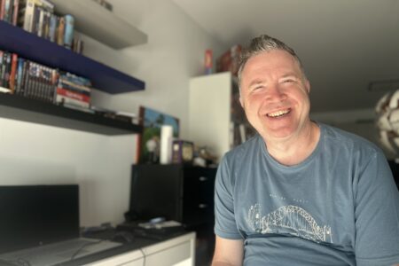 Daniel Schuster lebt in einem Appartement in der Wagnerstraße in Kleve, einem inklusiven Wohnprojekt der Lebenshilfe.