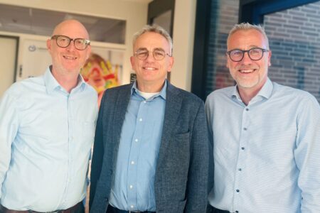 Jörg Kador, Dr. Volkhard Wille und Stephan R. Brockschmidt (v.l.).