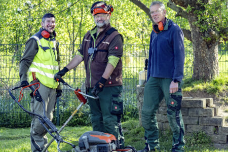 Das Gärtner-Team im Dienst: Axel Pelzer, Frank Felkl und Sven Helten (v.r.)